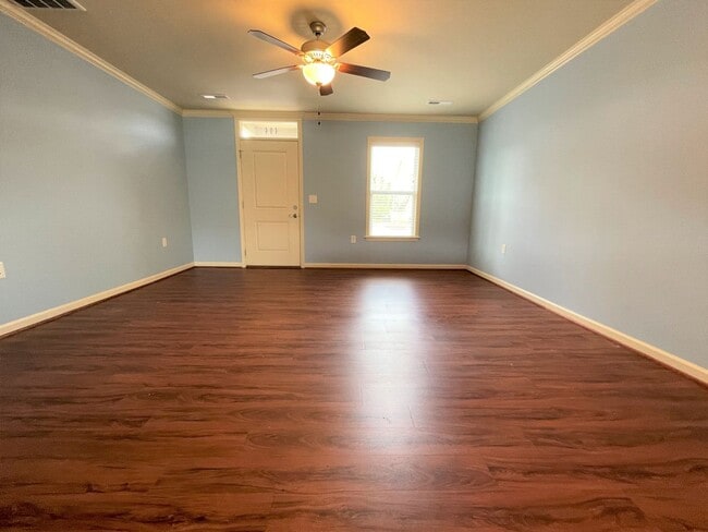 Photo - 404 Sullivan Loop Rd