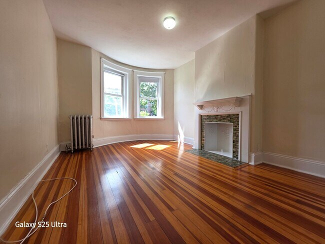 No Brokers Fee. No Security Deposit, Heat,... - No Brokers Fee. No Security Deposit, Heat,... Rental