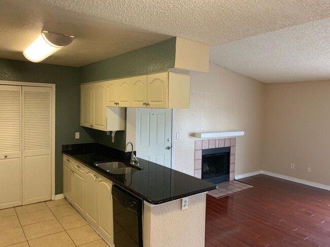 Photo - 2550 N Alafaya Trail Unit 2550 N. Alafaya Trl 3305