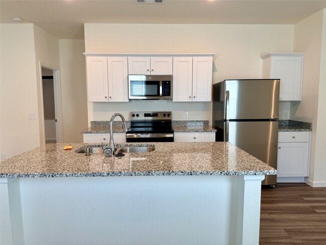 Photo - 31238 Williams Lndg St