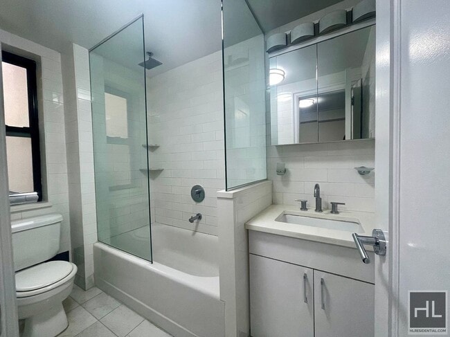 Photo - EAST 38 STREET Unidad 11D