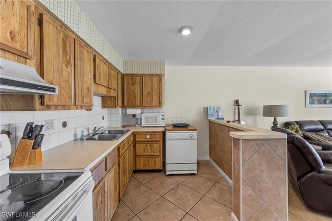 Photo - 4802 Tudor Dr Unit 210