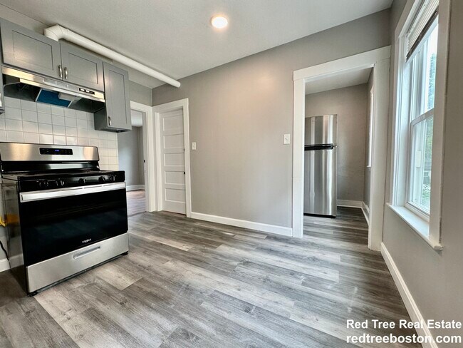 8 Mortimer Pl Unit 2