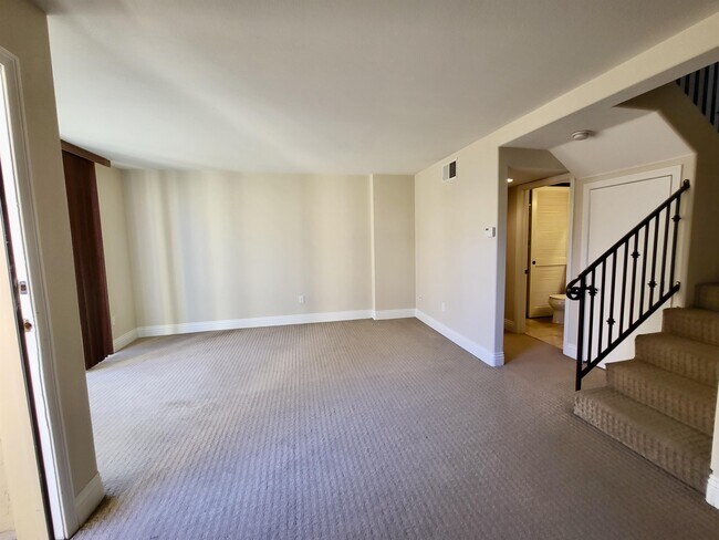 Photo - 3957 Nobel Dr