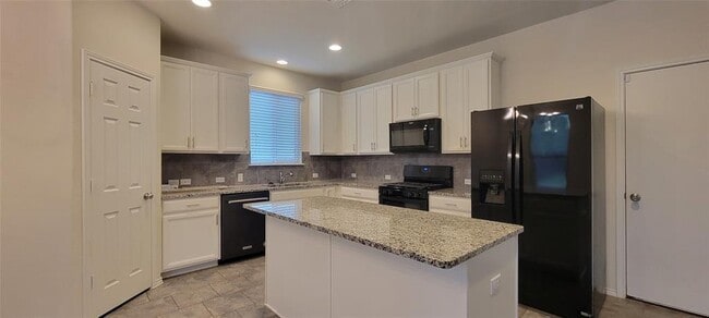 Photo - 113 Fallow Cv