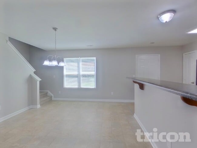 Photo - 537 Gentle Breeze Ln