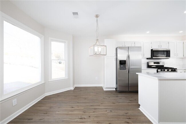 Photo - 1854 Cooper Lake Rd SE