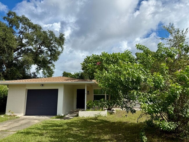 Photo - 13583 Imperial Groves Dr E