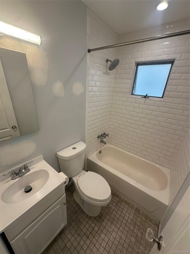 Photo - 159-24 80th St