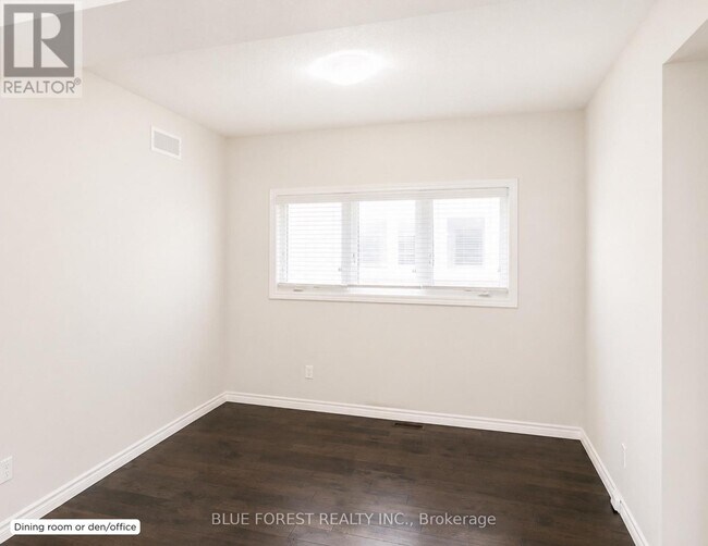 Photo - 4377 Lismer Ln
