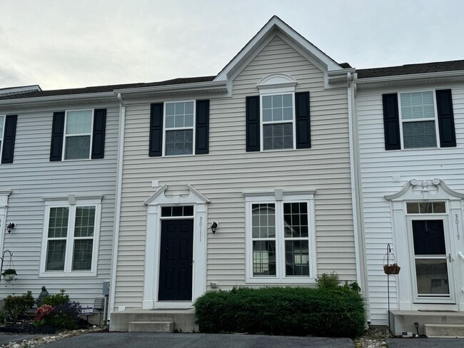 Building Photo - The Homestead- immaculate town home with c...