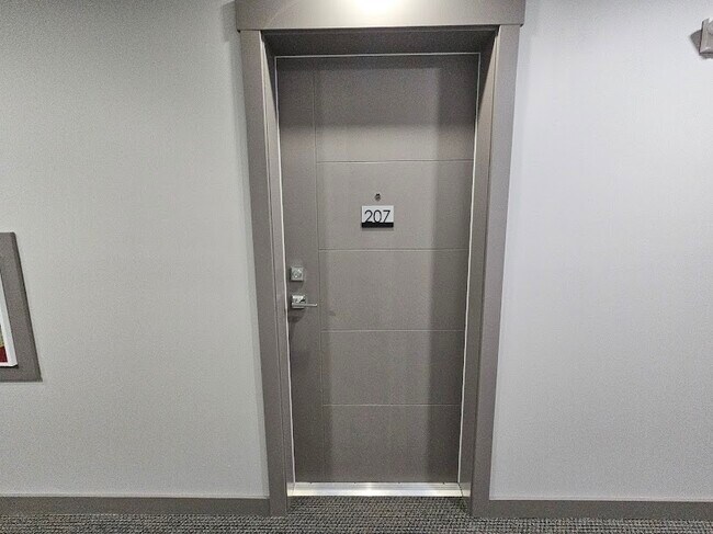 Photo - 33886 Pine St