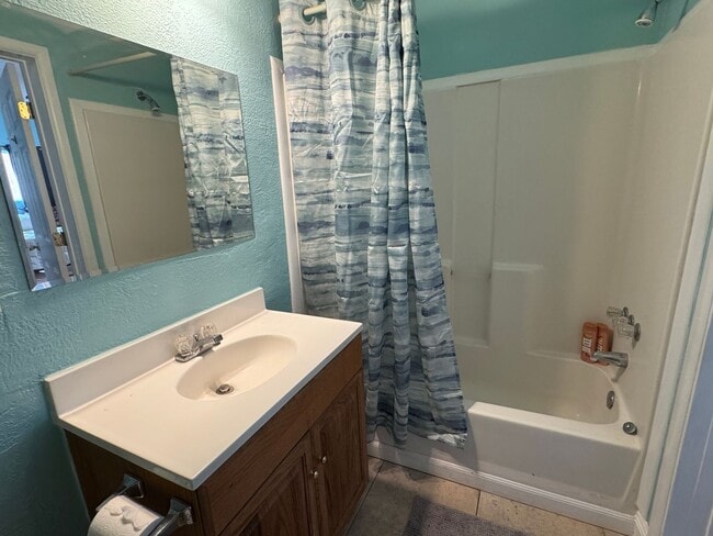 Photo - 20 Axton Ln