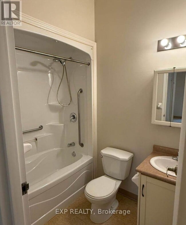 Photo - 25 Winniett St Unité 204