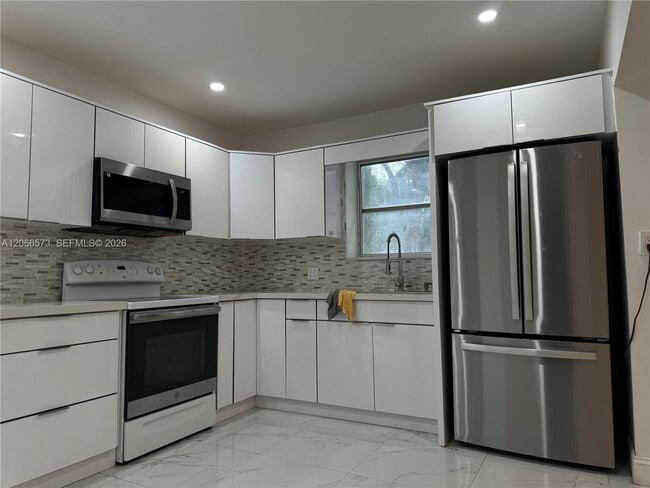 Photo - 1543 NE 144th St Unit 1