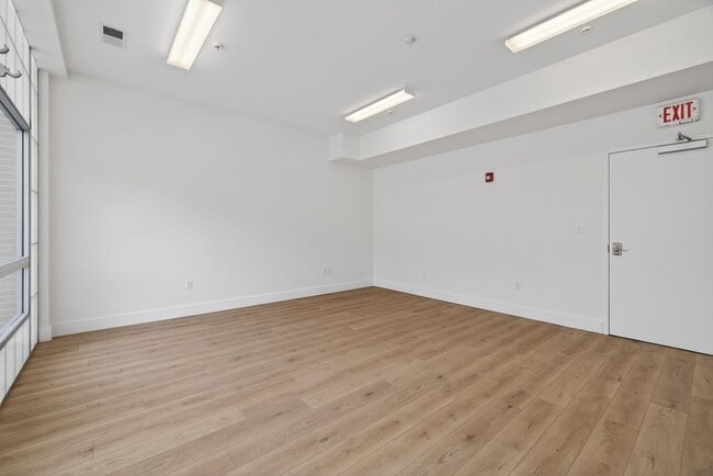 Photo - 116 E 3rd St Unit Apt 201