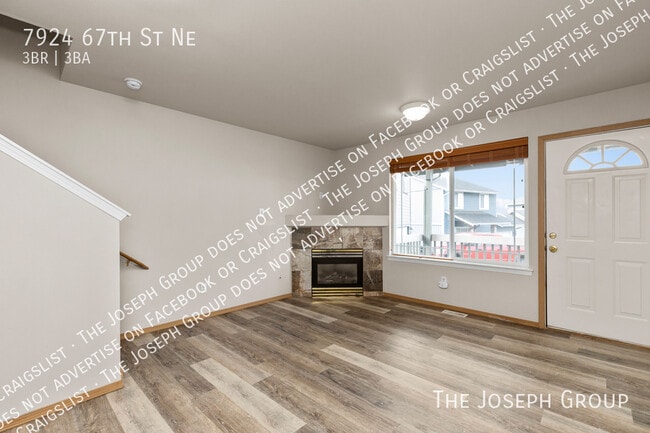 Photo - 7924 67th St NE