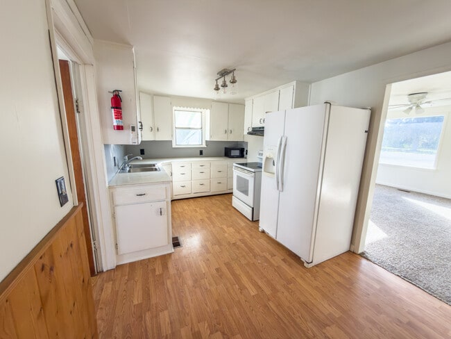 Photo - 20600 Ustick Rd