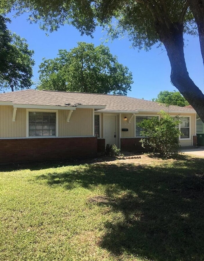 Photo - 10614 Edgar St