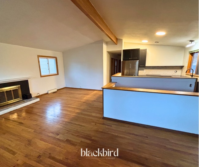 Photo - 6905 N Lincoln St