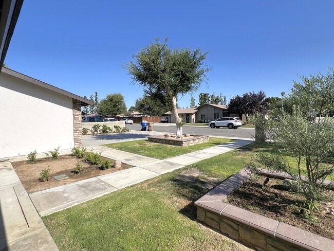 Photo - 7415 Hooper Ave