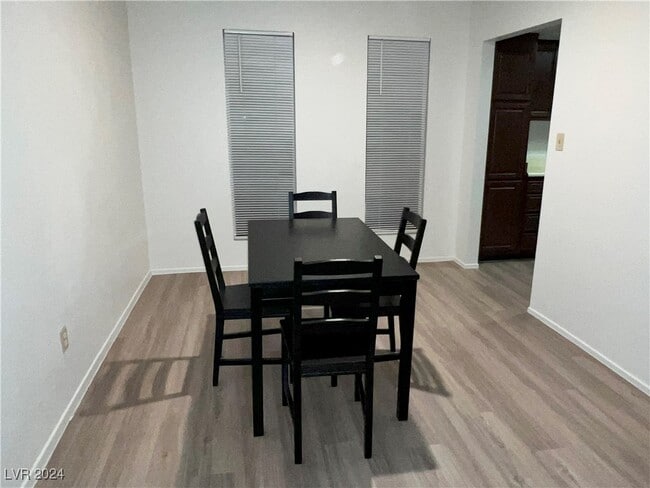Photo - 4650 Koval Ln