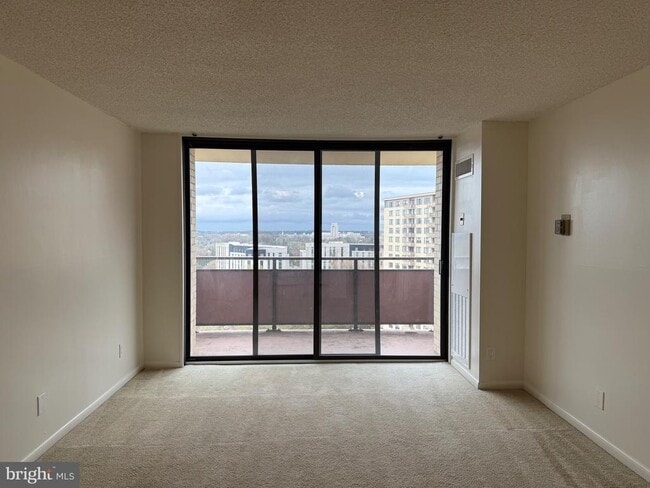 Photo - 5225 Pooks Hill Rd Unidad 1517N