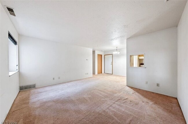 Photo - 25735 Lorain Rd Unidad 18