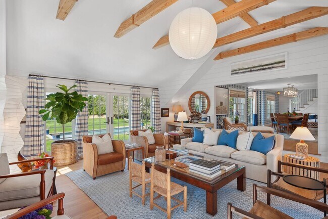 Photo - 31 Aberdeen Ln