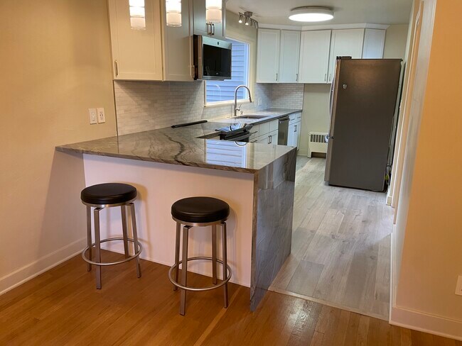 Photo - 206 Eastwood Ave