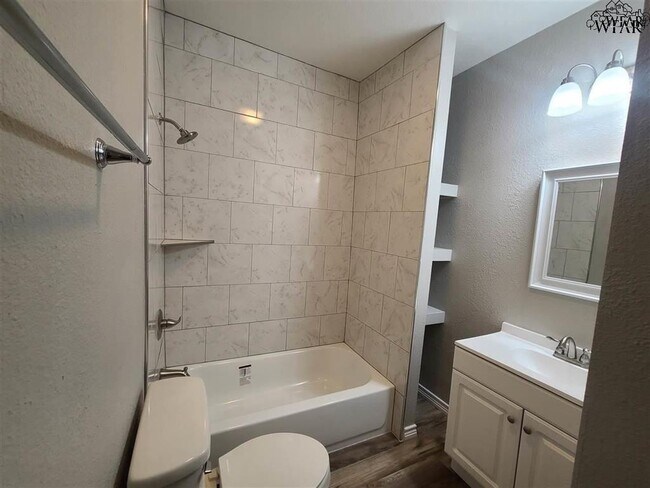 Photo - 2000 Fillmore St