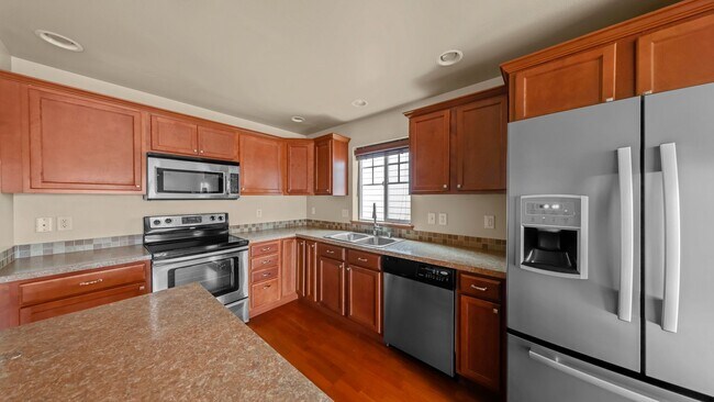 Photo - 3 Bed 2.5 Bath - Townhome - Pet Friendly - NAS Whidbey