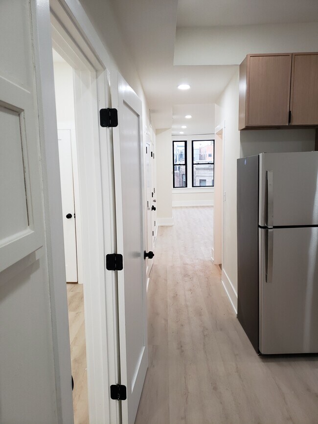 Photo - 944 N Damen Ave Unit 2F