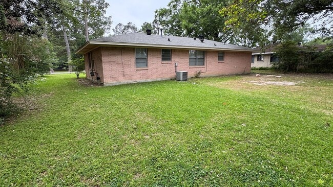 Photo - 202 Gross St