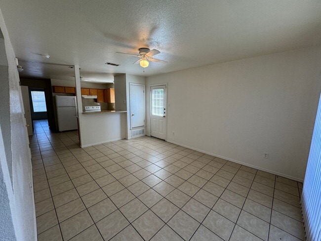 Photo - 4200 July Dr Unidad # D