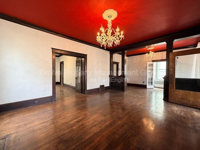 Photo - 1283 Harbert Ave