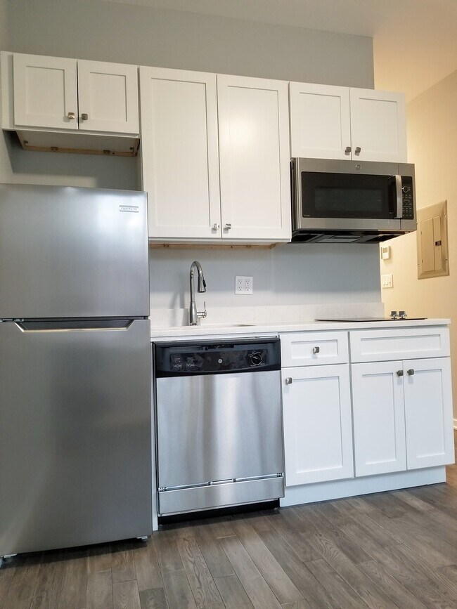 Photo - 5240 N Winthrop Ave Unit 304