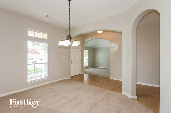 Photo - 8807 Rocky Knoll Ln