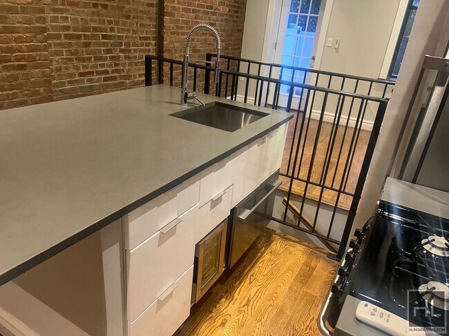 Photo - Mott Street Unidad 3