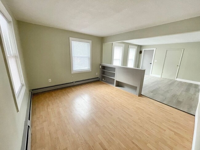 Photo - 20 Latham Ct Unit 1