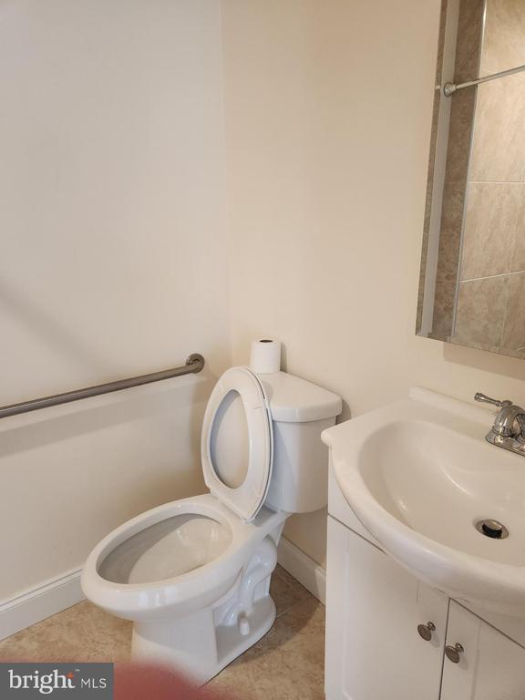 Photo - 10224 Dedaker St