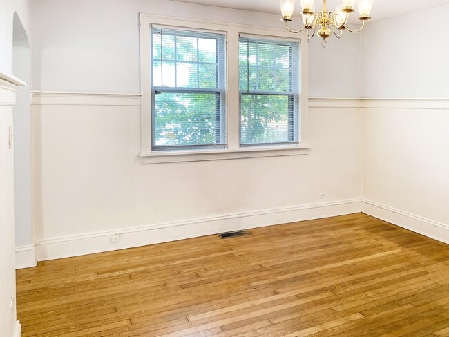 Photo - Charming 2 Bed/1 Bath Bungalow in Lakeside!