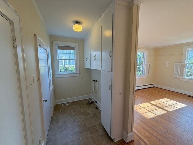 Photo - Mitchell College Historic District - 3BR / 4BA