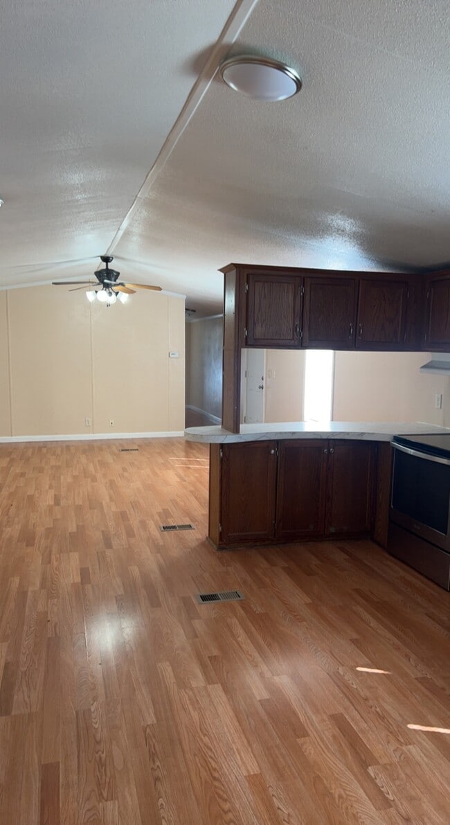 Photo - 134 Cleveland MHP