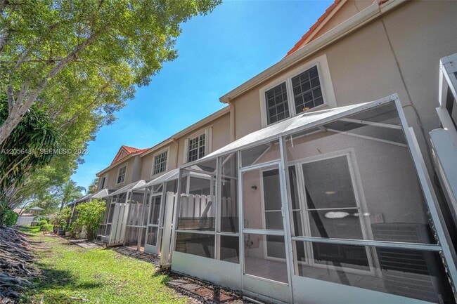 Photo - 800 Sorrento Dr