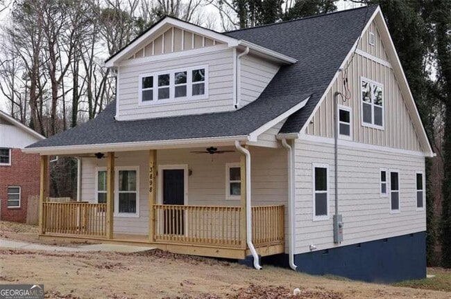 Photo - 3898 King Arthur Rd SW