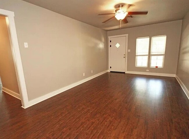 Photo - 1205 W Brooks St