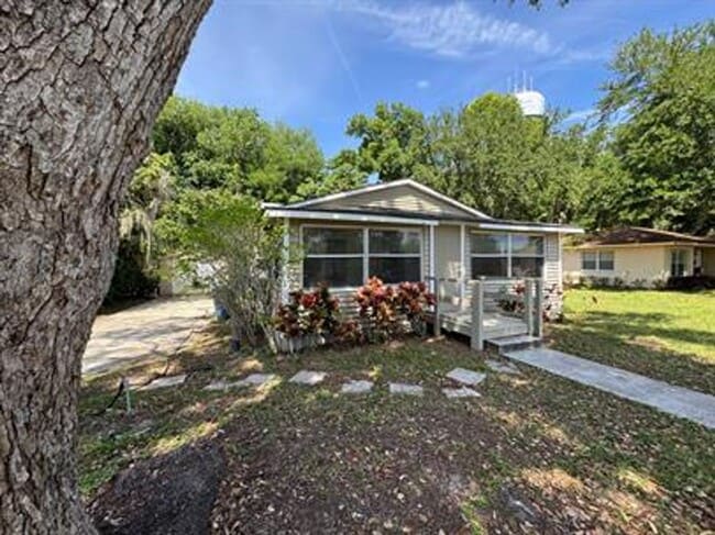 Photo - 311 N Bloxham Ave
