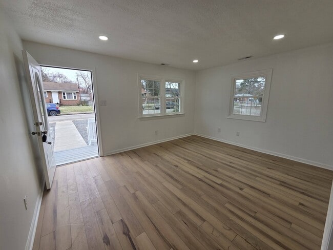 Photo - 5506 Campbell Ave