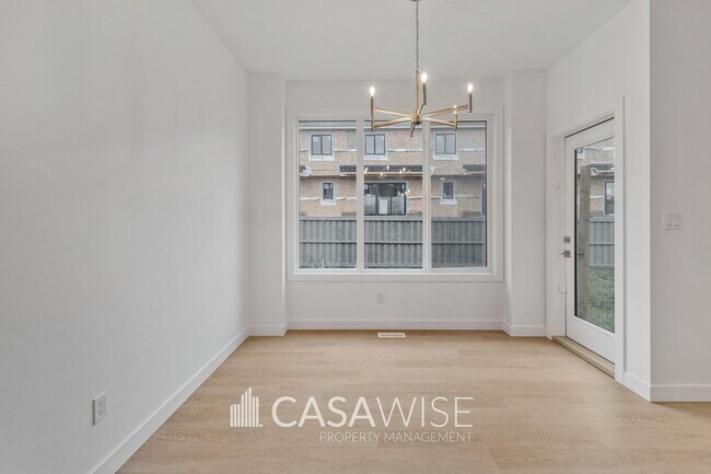 Photo - 22128-22194 94 Ave NW